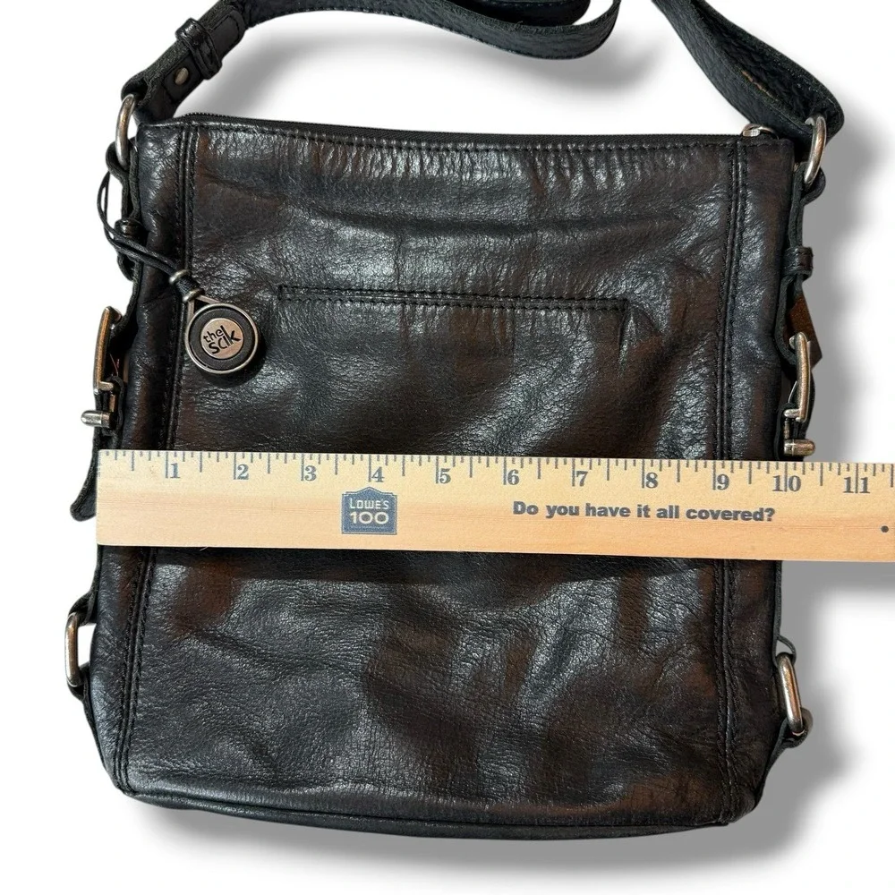 The Sak sak iris